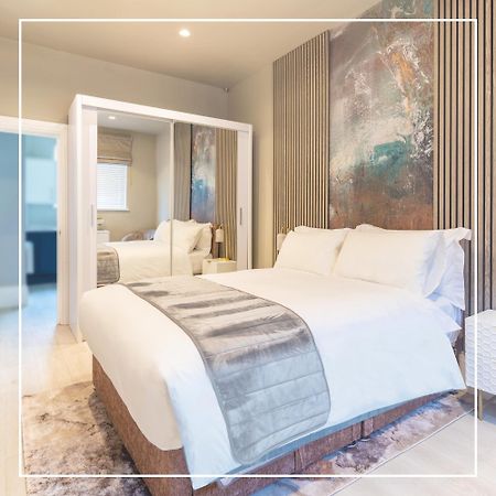 Beautiful Apartment In London Hounslow Bagian luar foto